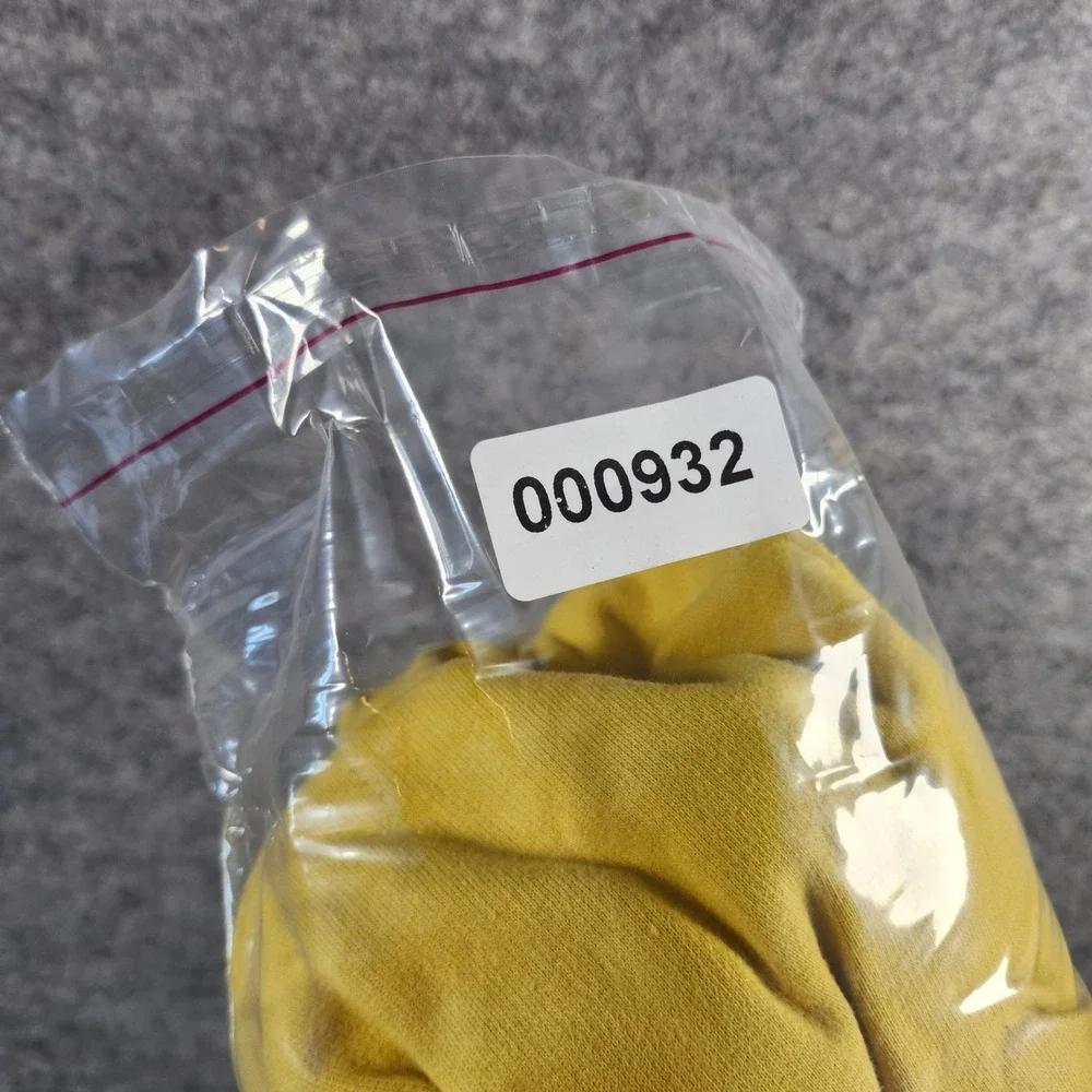Yours Truly Yellow Phora I Think I Love You Rose Graphic Hoodie Men L Rare‎ Flaw
